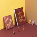 Miniatyrbilde 5 av 6: Sett med Skrivesaker Harry Potter Rød