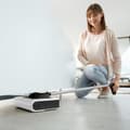 Miniatyrbild 5 av 6: KARCHER KB 5 - Trådlös elektrisk sopmaskin - 30 minuters batteritid på hårda golv (20 minuter på matta) - Kompakt och lätt 1,2 kg
