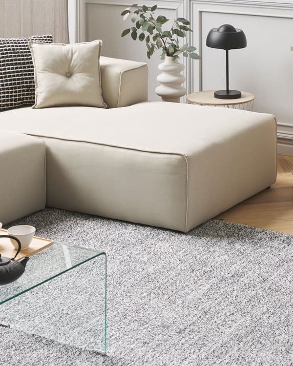 Gulvtæppe Sort Hvid Polyester og Bomuld 140 x 200 cm Moderne Korthåret Fluffy Tæppe til Under Sofa og Spisebord Blød Tilbehør Soveværelse stil