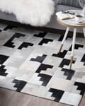 Miniatyrbild 2 av 7: Skinnmatta Svart med Grå 140 x 200 cm Modern Patchwork Handgjord Rektangulär Matta