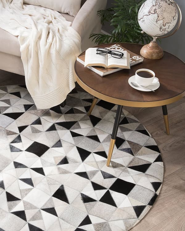 Tæppe Grå og Sort Nuance Okselæder med Filt 140 cm Moderne Geometrisk Rundt Patchwork Håndvævet Mønster til Stue- og Værelses Dekorationer