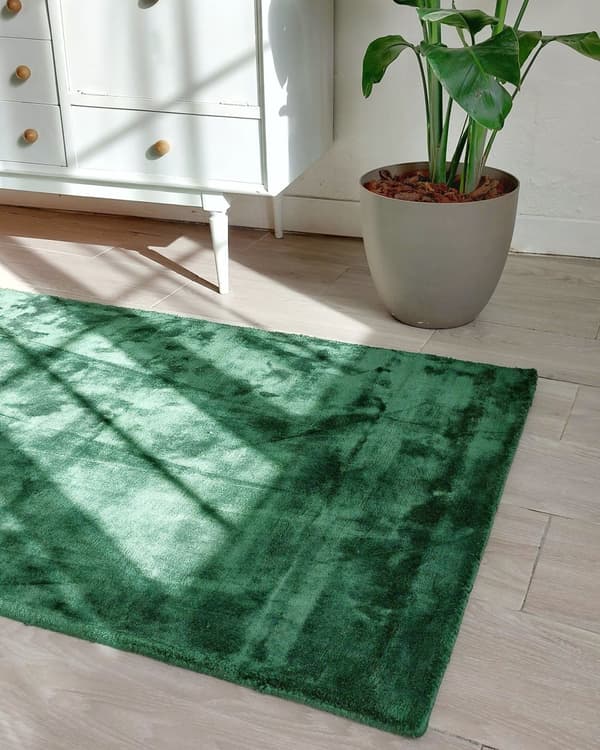 Matto tummanvihreä viskoosi 80 x 150 cm käsintehty suorakulmio moderni industriaalinen tyyli