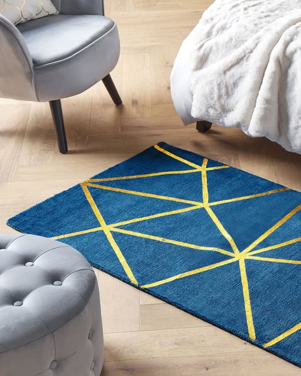 Matta Blå med Geometriskt Mönster i Guld Viskos med bomull 80 x 150 cm Handvävd Modern Glamstil