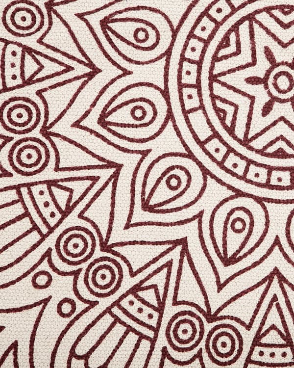 Matto kermanvalkoinen punainen puuvilla ⌀ 120 cm käsintehty itämainen kuvio tupsuilla boho tyyli