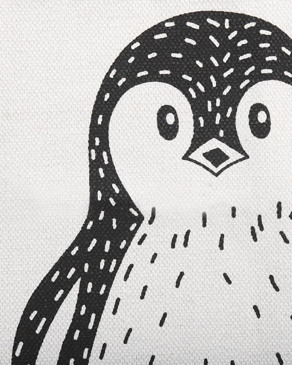 Koristetyyny musta/valkoinen kangas 60 x 90 cm pingviinin muoto lastenhuone