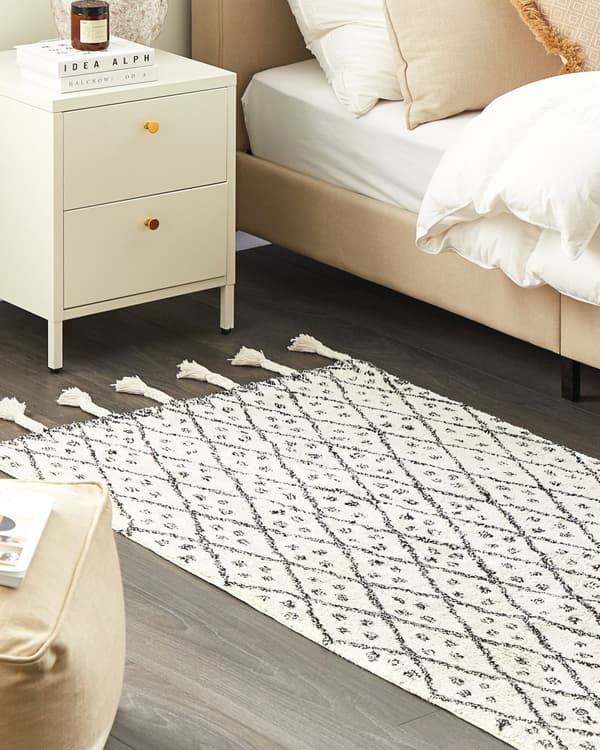 Gulvtæppe Hvid Sort Bomuld 80 x 150 cm Dekorativ Mønstret uldtæppe med Kvaster til Stue Entré Marokkansk Design Rombe Stamme Orientalsk