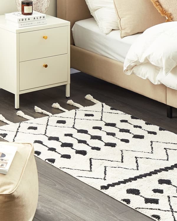 Matta Off-White Svart Bomull 80 x 150 cm Geometriskt Mönster Runor Stam Tofsar Orientalisk