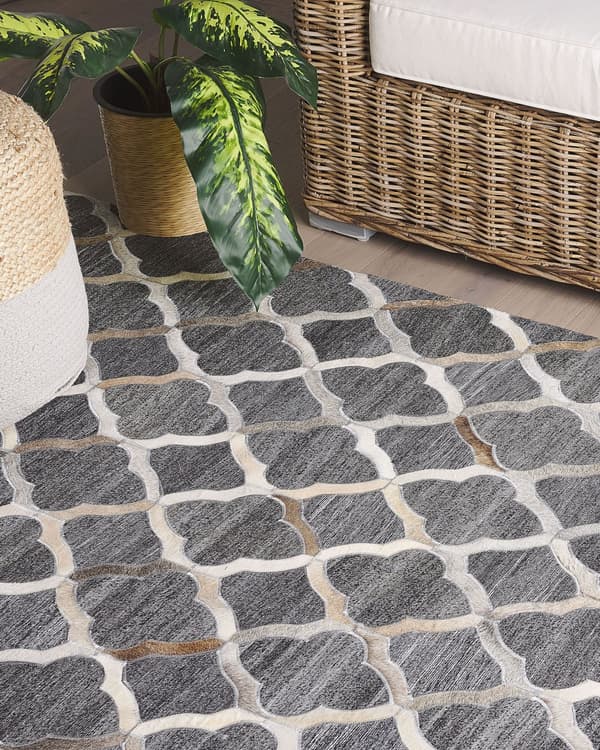 Grått og beige jacquardteppe i okseskinn med geometrisk firkløvermønster Retro 140 x 200 cm