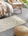 Pikkukuva 2 / 7: Matto vaalea beige 80 x 150 cm puuvilla suorakulmio tupsut tuftattu pörröinen boho