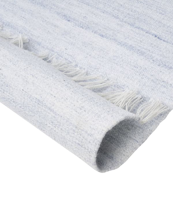 Matto vaaleansininen kierrätetty PET 80 x 150 cm sisälle ulos hapsuilla