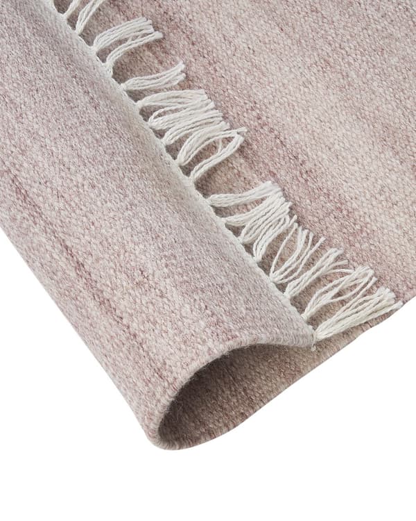 Matto vaalea punainen kierrätetty PET 80 x 150 cm sisälle ulos hapsuilla