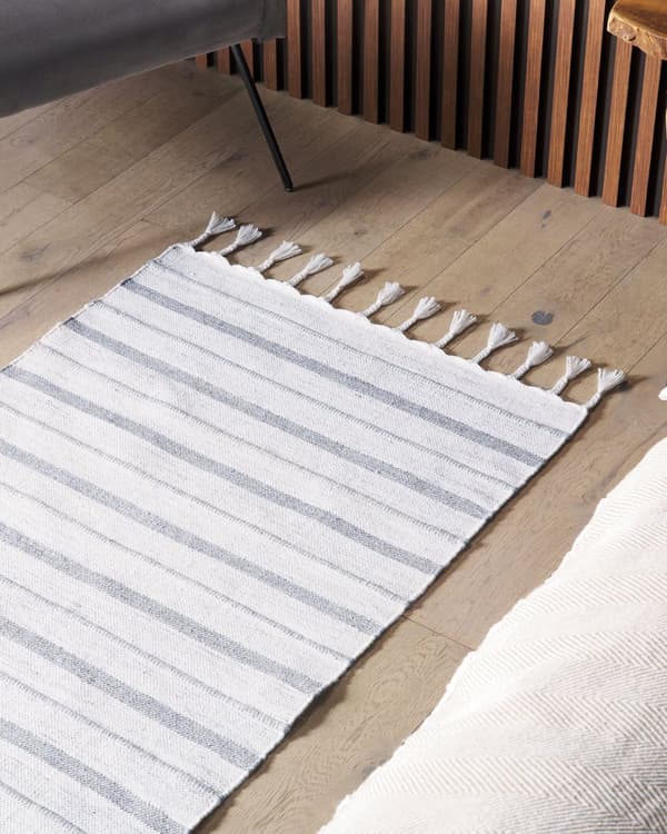 Matta Off-White 80 x 150 cm Vardagsrum Sovrum Randigt Mönster Modern