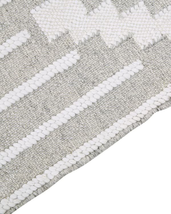 Matta Grå och Vit 140 x 200 cm Syntetiskt Material Dekorativa Tofsar Indisk stil Inomhus Utomhus