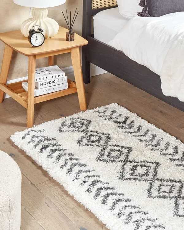 Matta Ljusbeige och Grå 80 x 150 cm Shaggy Rektangulär Geometriskt Mönster Bohemisk Traditionell Stil Vardagsrum Sovrum