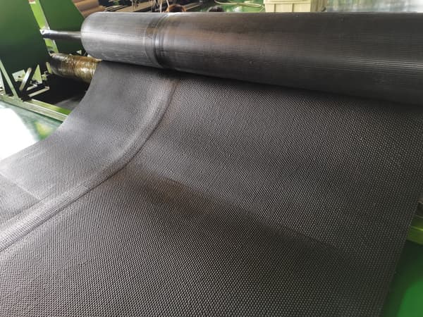 Kumimatto rullalla Vasaran isku 10mm - Leveys 250 cm - 5 metriä