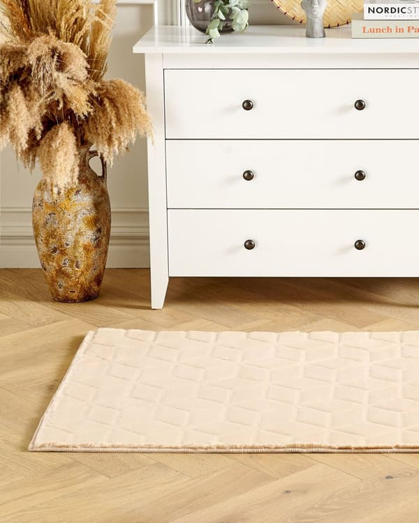 Fluffy Gulvtæppe Beige Pels 80 x 150 cm Blødt Luv Tæppe til Soveværelse Moderne Pelstæppe Tilbehør til Stuen Ryatæppe Dekoration