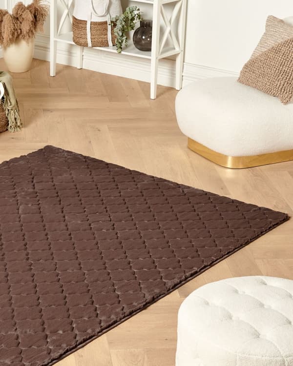 Fluffy Gulvtæppe Brun Pels 160 x 230 cm Blødt Luv Tæppe til Soveværelse Moderne Pelstæppe Tilbehør til Stuen Ryatæppe Tæppe under Sofabord