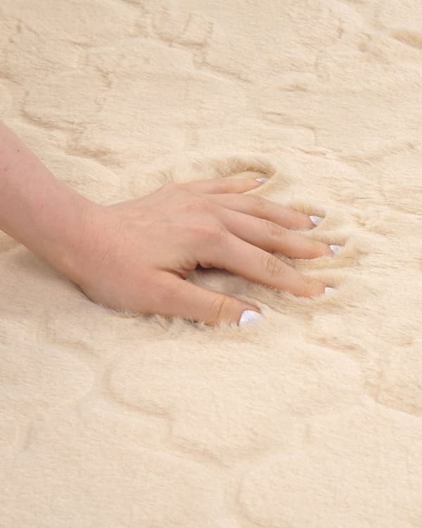Teppe Beige Fuskepels 80 x 150 cm Shaggy Moderne Stue Soverom Dekorativt