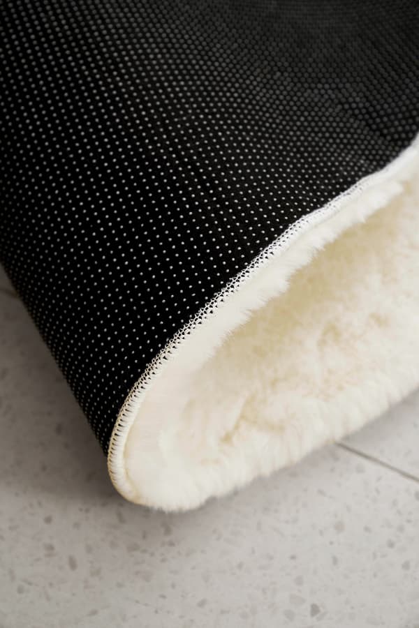 Rabbit Eco Offwhite Tvättbar Pälsmatta