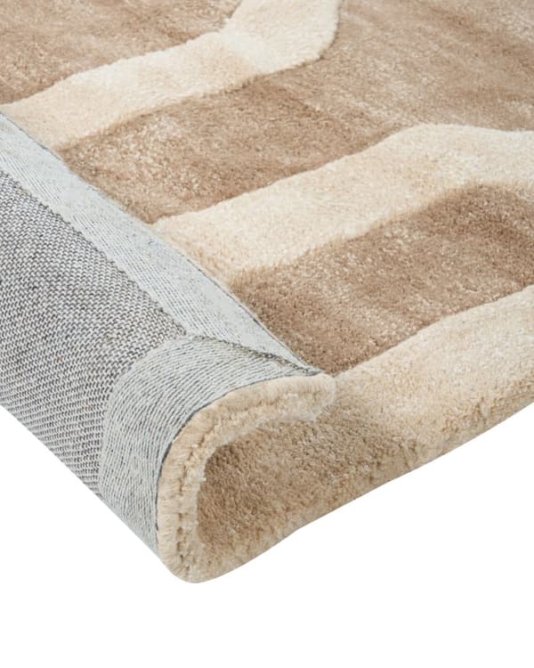 Matto beige/ruskea viskoosi 160 x 230 cm geometrinen kuvio käsin tuftattu lyhytnukkainen moderni tyyli