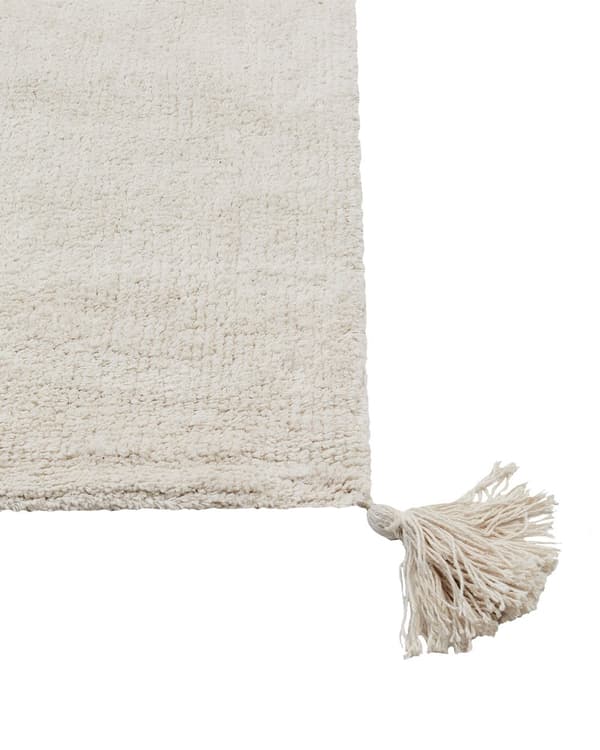 Teppe med bamsemønster i beige bomull 140 x 200 cm med lav luv og dusker til lekerommet for barn