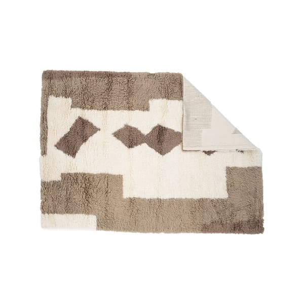 Nestor teppe 350x252cm hvit.