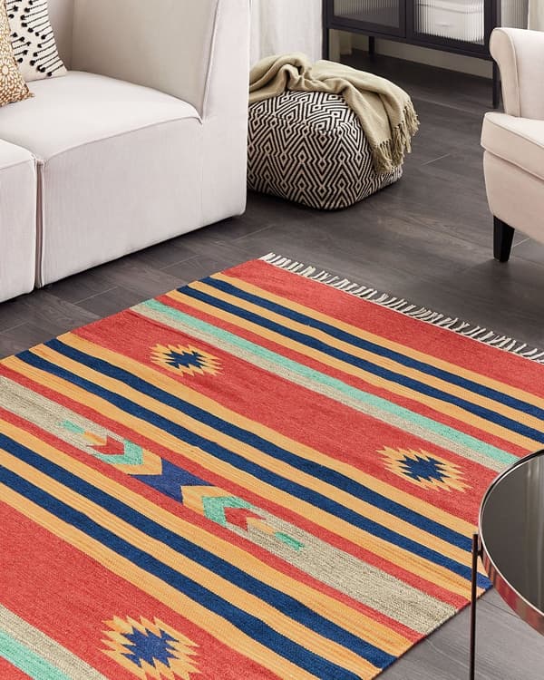 Kelim-matto monivärinen puuvilla 140 x 200 cm käsin kudottu kaksipuolinen geometrinen kuvio lyhytnukkainen hapsut perinteinen tyyli