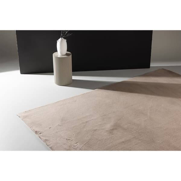 Leni teppe 240x350 cm beige.