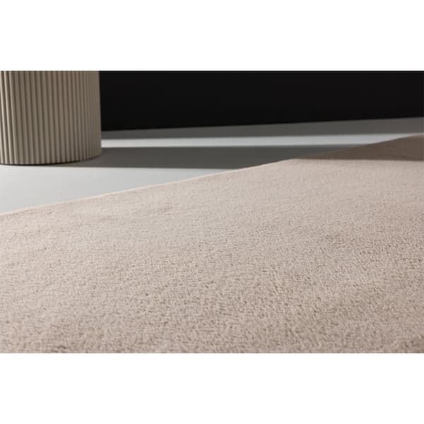 Leni teppe 240x350 cm beige.