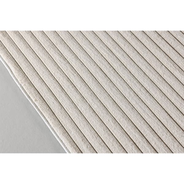 Miller teppe 160x230 cm offwhite.