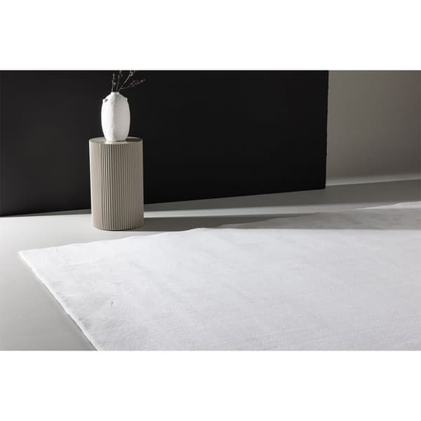 Nixie teppe 170x240 cm hvit.