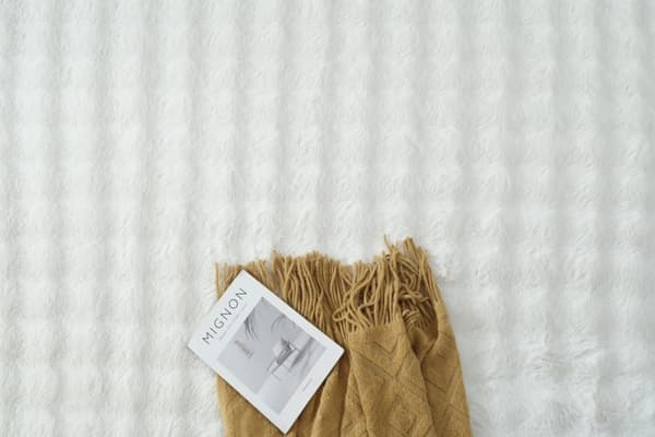 Tvättbar Pälsmatta Rabbit Bubble Offwhite