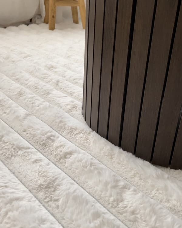 Tvättbar Pälsmatta Rabbit Stripe Offwhite
