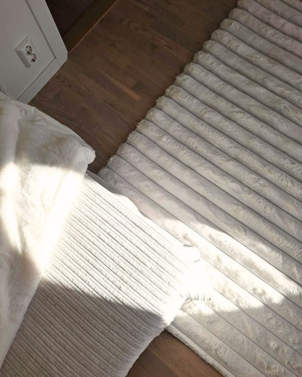Tvättbar Pälsmatta Rabbit Stripe Offwhite