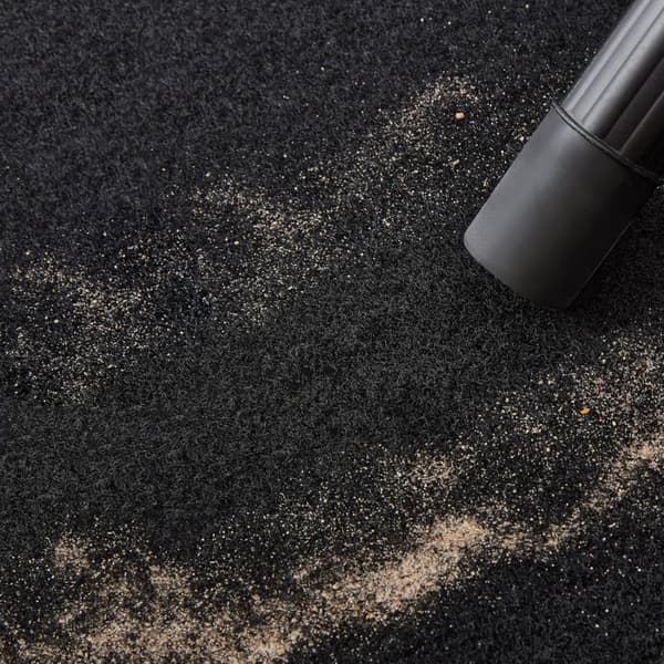 Set med golvmattor i velour som passar Mitsubishi Space Star II 2013- - svarta detaljer