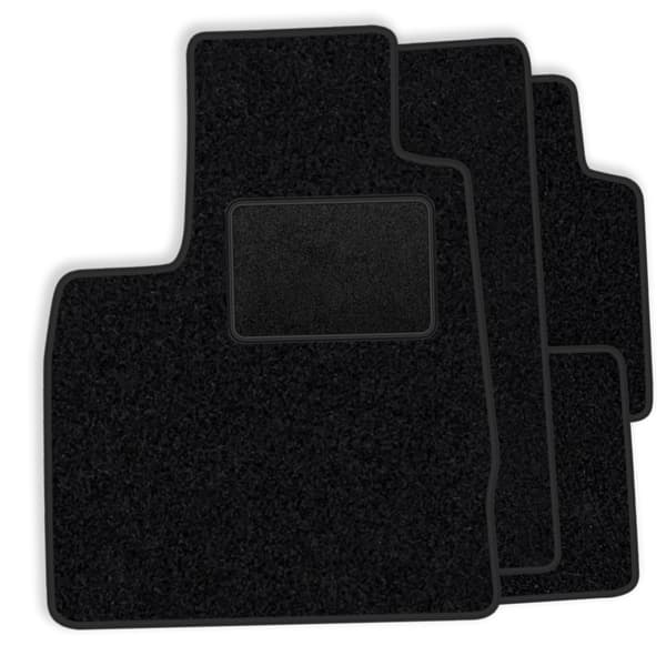 Set med golvmattor i velour som passar Suzuki Celerio 2014- - svarta detaljer