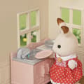 Pikkukuva 6 / 9: SYLVANIAN FAMILIES Cosy Cottage Starter Home With Accessories