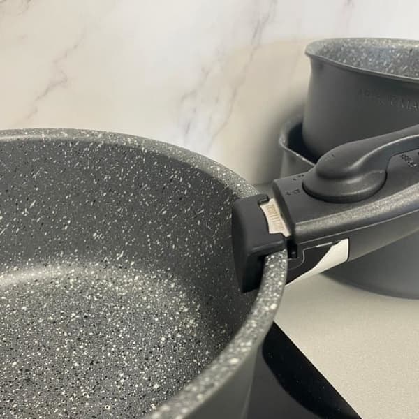 Kastrullset - Arthur Martin - AM120G - 3 delar - Avtagbart handtag - Non-stick