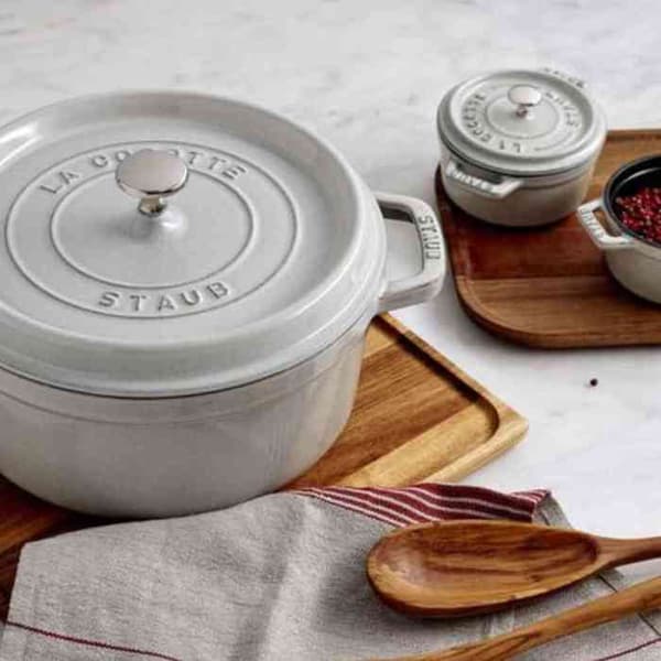 STAUB - Gjutjärn Rund Cocotte, 22 cm, Vit tryffel