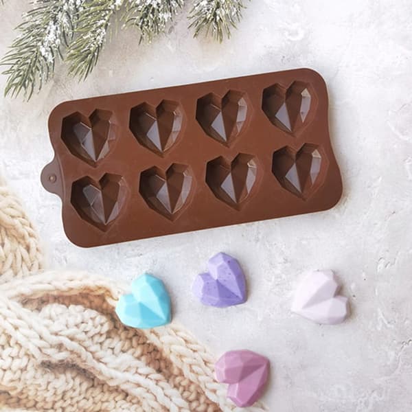 Silikonchokladform DIAMANTHJÄRTA 8GN