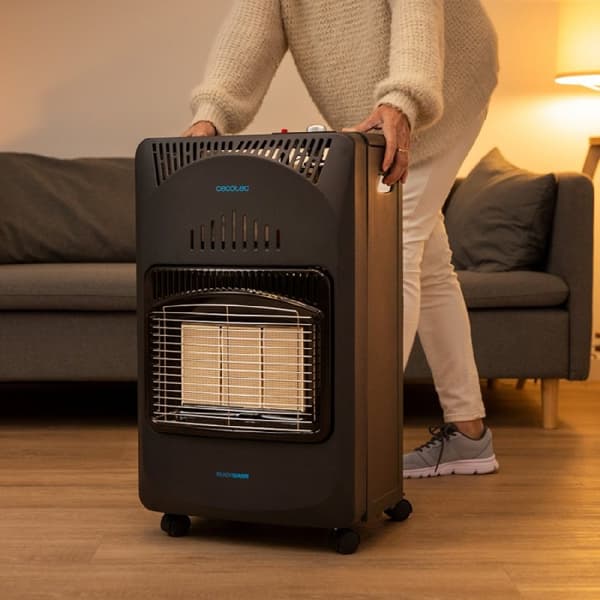 Cecotec Gas heater with up to 4.2 kW, triple security system and capacity for a 15-kg cylinder.