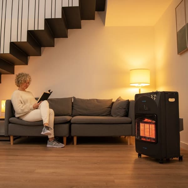 Cecotec Gas heater with up to 4.2 kW, triple security system and capacity for a 15-kg cylinder.