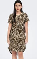 Miniatyrbild 1 av 3: Jacqueline - jdyIvy SS AOP Sweat Dress Leo Print
