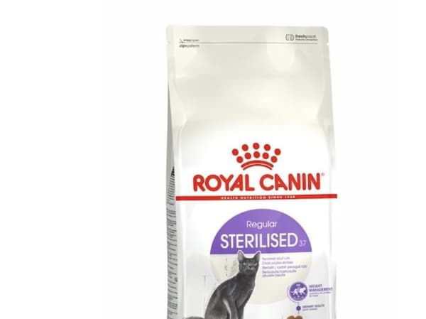 Royal Canin Sterilised, Adult, Corn, Poultry, Rice, 2 kg, innehåller antioxidanter