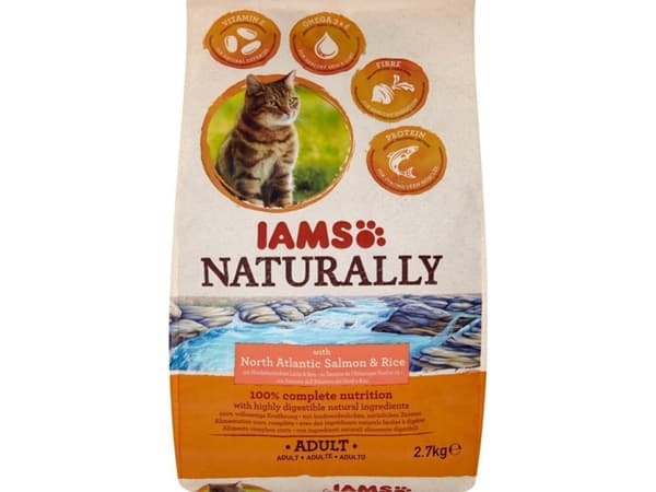 Iams Cat Naturally Adult Salmon 2,7 kg