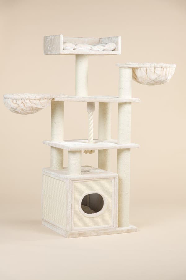 Cat Relax Beige Yhdeksän 12 cm paksuisen sisalpylvään, 50 cm korkean luonnonsisalista valmistetun raapimisputken, valtavan 60 cm