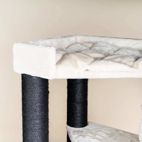 Corner Coon Blackline Cream– 151cm 47kg 12cm Ø pæle – Total størrelse 151x60x56cm – Kradsetræ til Store Katte – Produkt i Høj Kvalitet fra RHRQuali