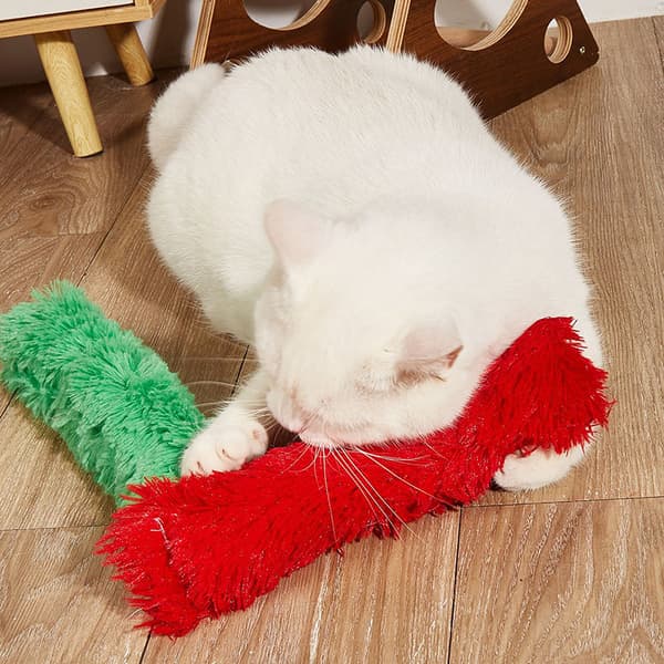 INF Plysstribet pude med knitrelyd til katte