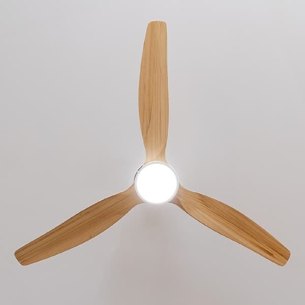 Cecotec 30 W and 52” ceiling fan with DC motor, LED light, remote control, 6 speed settings, timer and winter-summer mode.