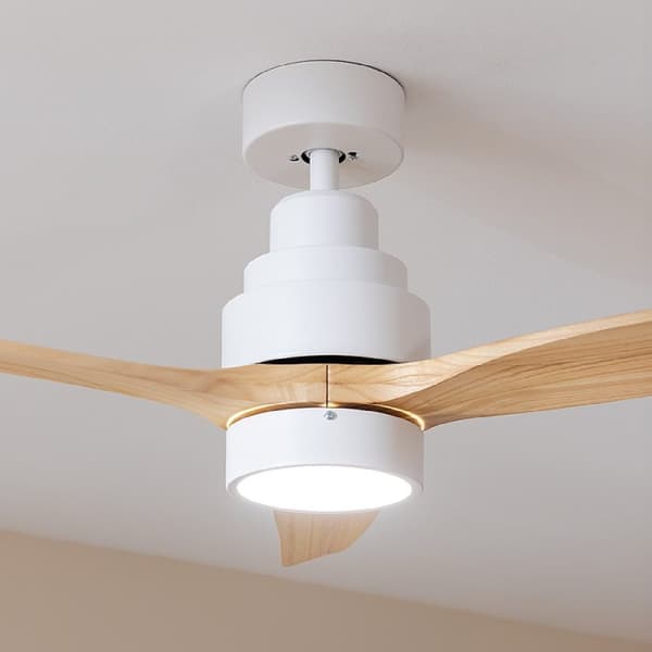 Cecotec 30 W and 52” ceiling fan with DC motor, LED light, remote control, 6 speed settings, timer and winter-summer mode.